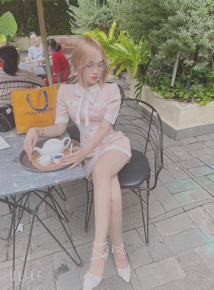 Những cô nàng bị tẩy não đắm chìm trong tình dục